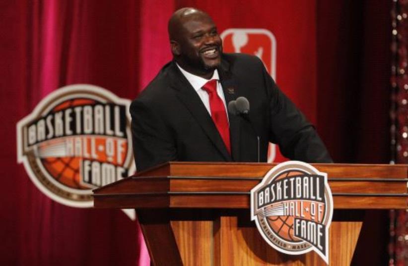 Shaquille O’Neal dances the hora at a Jewish wedding (photo credit: REUTERS)