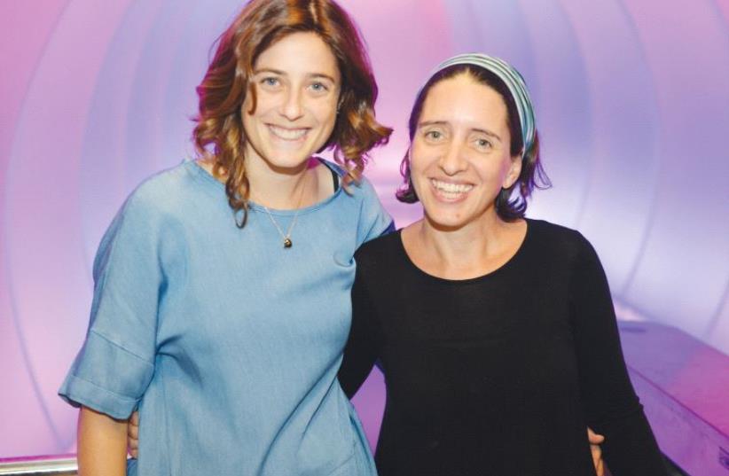 Skye Green owners Dinah Kraus (left) and Sophie Sklar at a Shop Israel Fair they organized in Jerusalem during Succot (photo credit: YONATAN CHANUKAH)