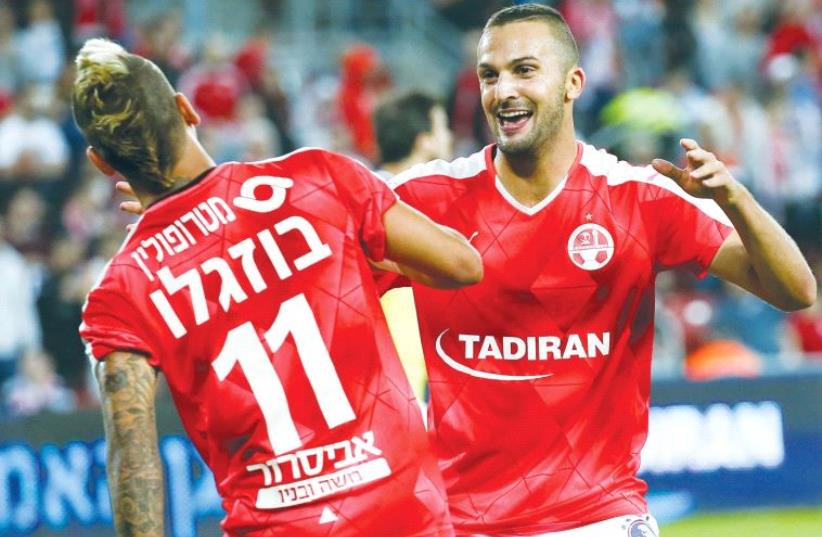 Hapoel Beersheba striker Ben Sahar (right) celebrates with Maor Buzaglo (photo credit: DANNY MARON)