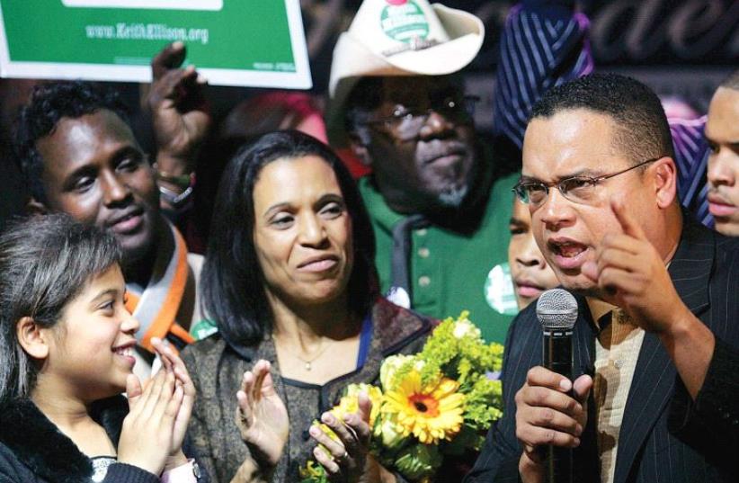 KEITH ELLISON speaks to supporters as he runs for Congress in 2006. Ten years later he is seeking to chair the Democratic Party. (photo credit: REUTERS)