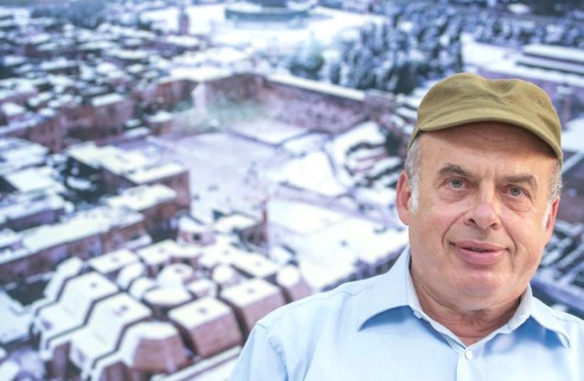 NATAN SHARANSKY at his Jewish Agency office in Jerusalem. A picture of the Kotel hangs on the wall behind him. (photo credit: MARC ISRAEL SELLEM)