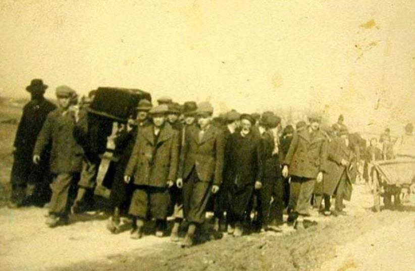 Funeral of a Jewish victim of the 1929 Hebron Massacre (photo credit: Wikimedia Commons)