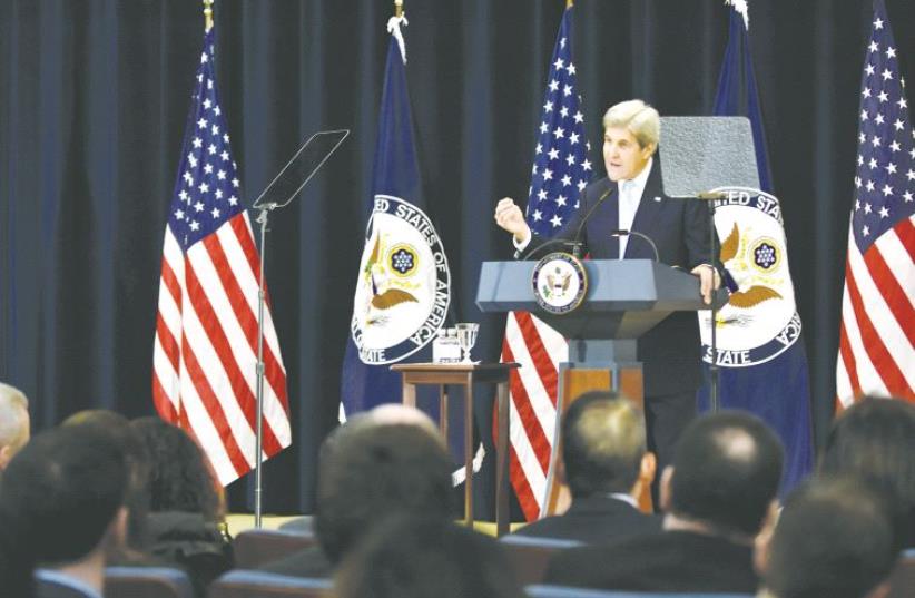 John Kerry, lors d'une allocution (photo credit: REUTERS)