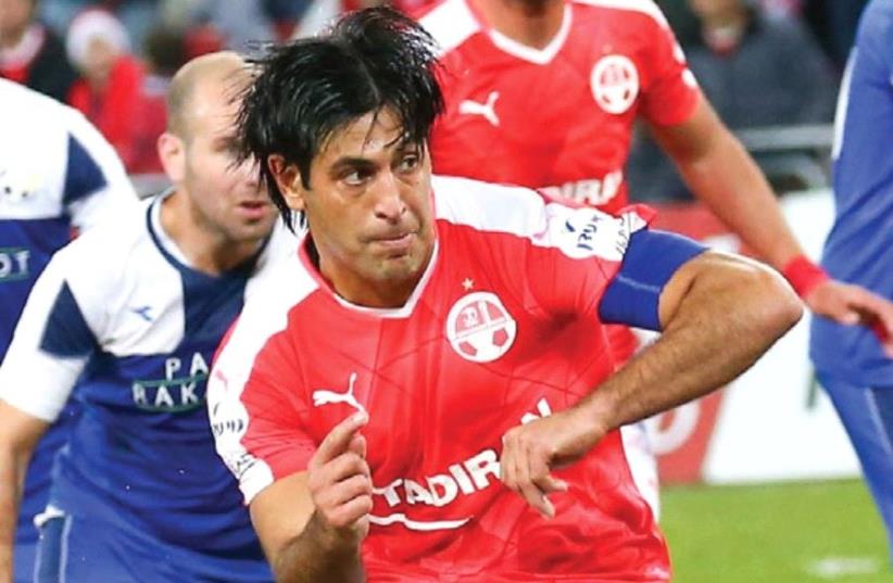 After missing much of the season to date through injuries, Hapoel Beersheba captain Elyaniv Barda is finally fit again and will be aiming to help the team return to winning ways in Premier League action tonight when it hosts Maccabi Haifa. (photo credit: DANNY MARON)