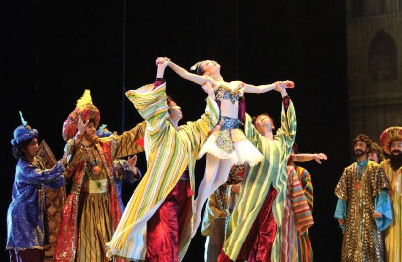 The ballet company from China performs ‘Le Corsaire’ (photo credit: ZHANG XUNCHAO)
