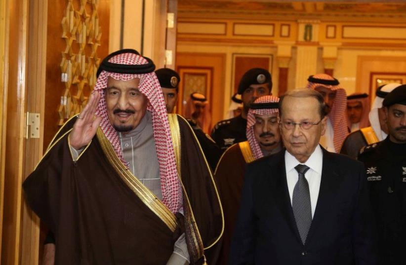 Saudi King Salman bin Abulaziz Al-Saud welcomes Lebanon's President Michel Aoun (R) in Riyadh, Saudi Arabia, January 10, 2017 (photo credit: REUTERS)