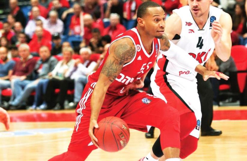 Hapoel Jerusalem guard Curtis Jerrells has built on his excellent form in the Eurocup regular season at the start of the Top 16, averaging 23.5 points through the first two games ahead of tonight’s clash with Zenit St. Petersburg in Russia. (photo credit: DANNY MAROM)