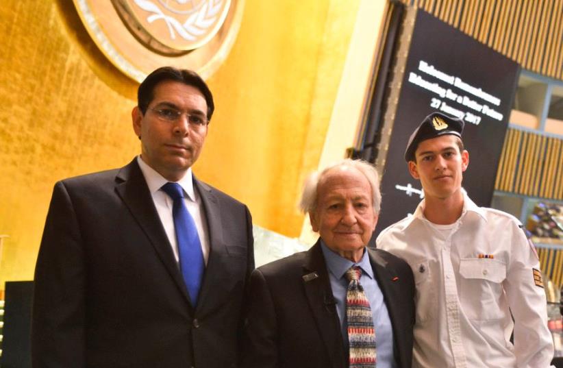 Noah Klieger in the UN General Assembly Hall with his grandson Yuval and Ambassador Danon (photo credit: HAREL RINTZLER)