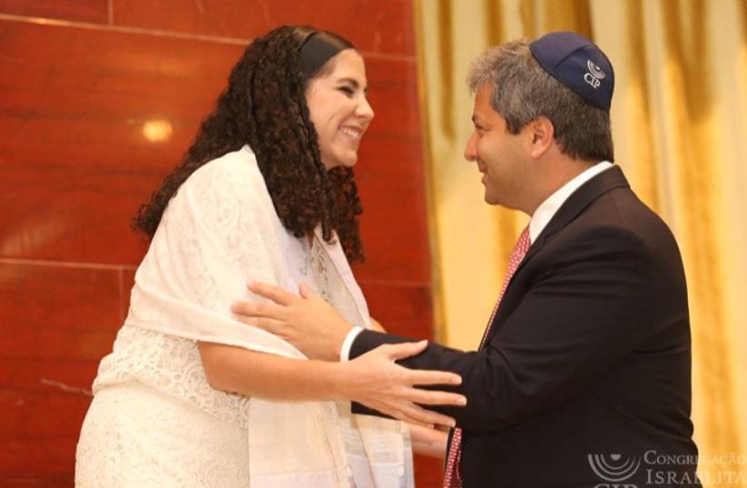 Rabbi Fernanda Tomchinsky-Galanternik at her welcome ceremony (photo credit: FACEBOOK)