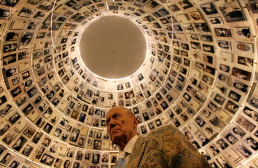 Russian poet Yevgeny Yevtushenko visits the Hall of Names at the Yad Vashem Holocaust Memorial in Jerusalem November 15, 2007 (photo credit: REUTERS)