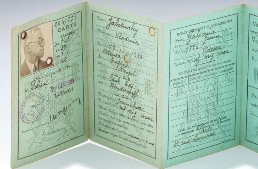 Jabotinsky's passport. (photo credit: JGREENSTEIN.COM)