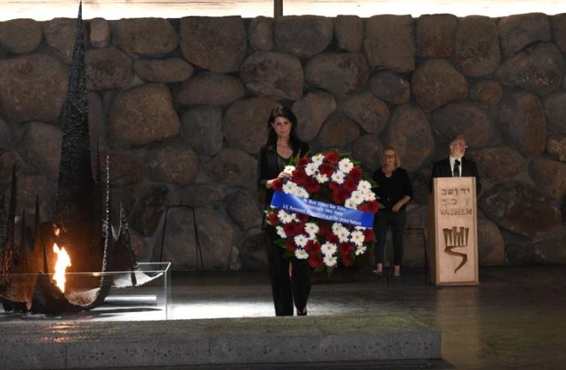 Nikki Haley lays a wreath at the Yad Vashem Hall of Remembrance, June 9 2017. (photo credit: JORGE NOVOMINSKY/YAD VASHEM)
