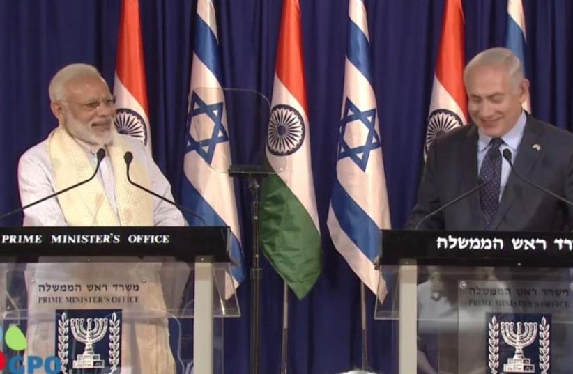 Indian Prime Minister Narendra Modi and Israeli Prime Minister Benjamin Netanyahu at Netanyahu's Jerusalem Residence, July 4, 2017 (photo credit: screenshot)