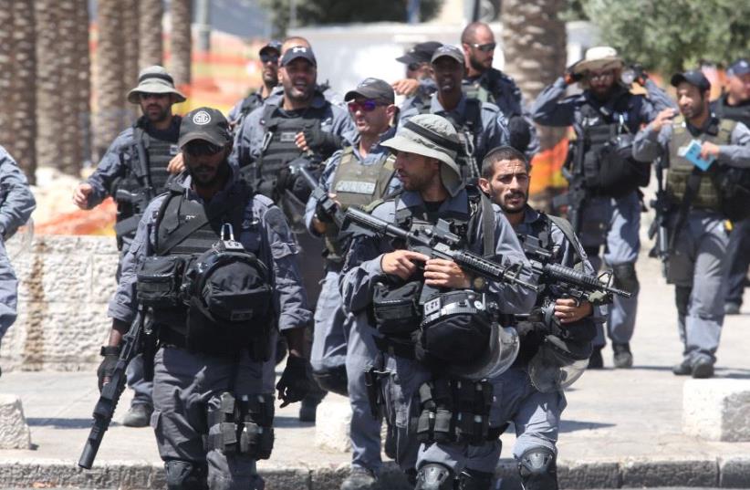 Security at the Damascus Gate, July 2017 (photo credit: MARC ISRAEL SELLEM/THE JERUSALEM POST)