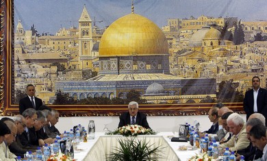 PA's Abbas heads meeting of PLO Executive  C'tee 
