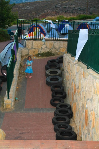 Tires stockpiled at Ulpana outpost ahead of planned evictions (Tovah Lazaroff)