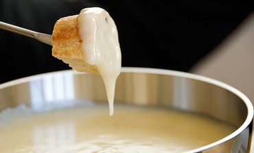 Cheese fondue (Laura Frankel)