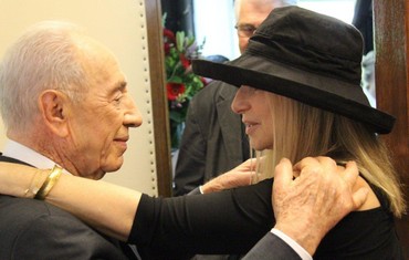 President Shimon Peres and Barbra Streisand (Yosef Avi Yair Angel)