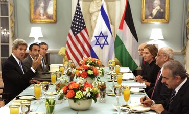Israeli, Palestinian delegations meet in Washington for iftar dinner, July 29, 2013.