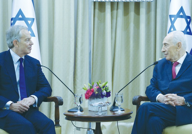 Shimon Peres meets with then Quartet envoy Tony Blair in Jerusalem. YOSEF AVI YAIR ENGEL/PRESIDENT’S RESIDENCE