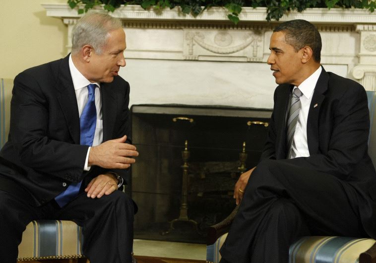 US President Barack Obama (R) meets with Prime Minister Benjamin Netanyahu in the Oval Office of the White House in Washington, May 2009 (Reuters)