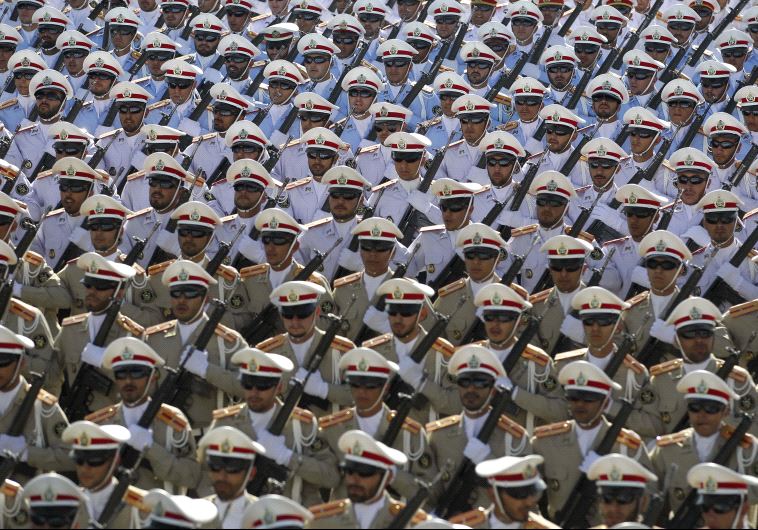 Iranian soldiers march during the annual military parade marking the anniversary of the start of Iran's 1980-1988 war with Iraq, on September 21, 2016, in Tehran (CHAVOSH HOMAVANDI/AFP)