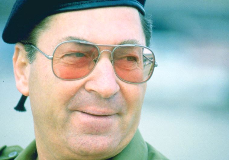 Dan Shomron, as chief of staff, 1987 (photo credit: SA’AR YA’ACOV/GPO)