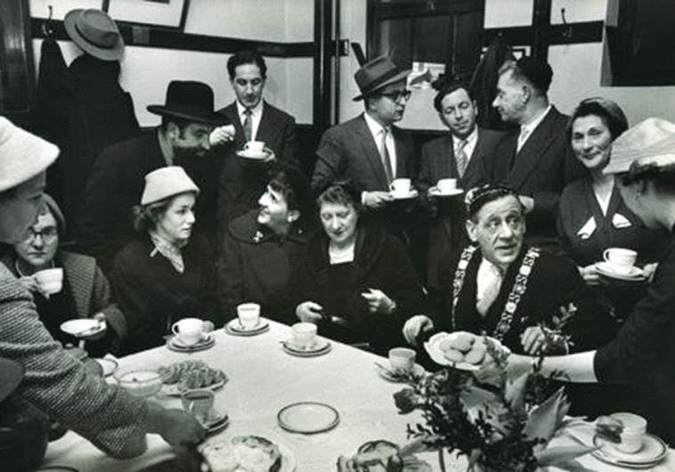 Members of the community with Robert Briscoe, the first Jewish lord mayor of Dublin, 1957 (photo credit: Courtesy)