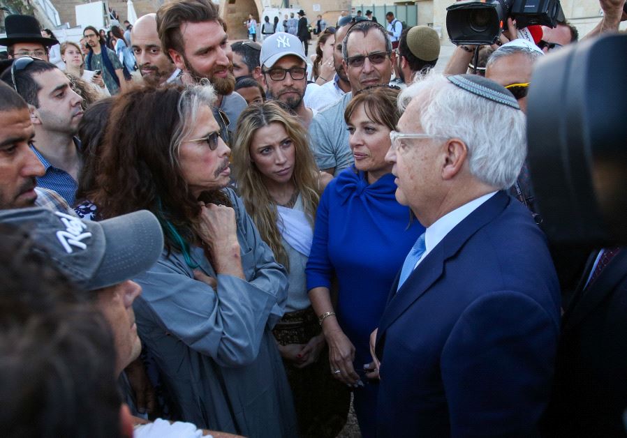Steven Tyler and David Friedman at the Western Wall, May 15, 2017 (MARC ISRAEL SELLEM/THE JERUSALEM POST)