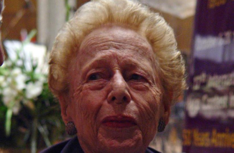 Esther Herlitz, who broke the glass ceiling many times over, dies at 94 ...