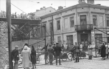  Warsaw Ghetto: Żelazna Street (looking East) from the intersection with Chłodna Street, June 1942.