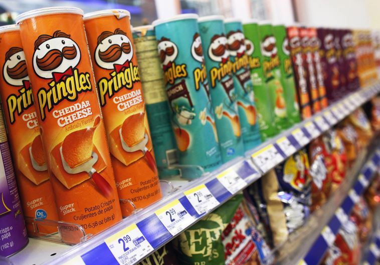Cans of Pringles (credit: REUTERS)
