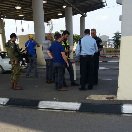 Eliyahu crossing in the West Bank, the checkpoint to which a man who was stabbed in his vehicle by a suspected terrorist fled on Sunday, November 8 (credit: MEDABRIM TIKSHORET)