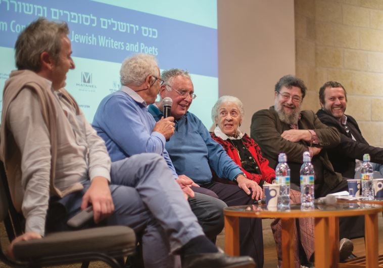 Gilles Rozier, Moyshe Lemster, Daniel Galay, Rivka Basman, Dov Ber Kerler and Velvl Chernin in conversation (credit: NA’AMA NOACH)