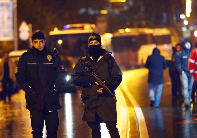Police secure an area near an Istanbul nightclub, following a gun attack, Turkey, January 1, 2017 (credit: REUTERS)