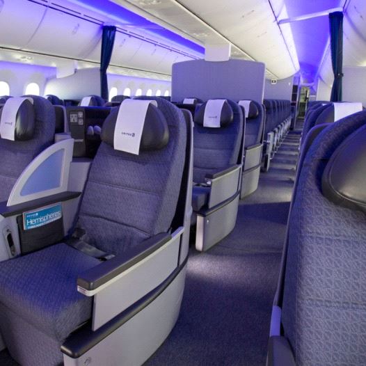 A United Airlines Boeing 787 Dreamliner