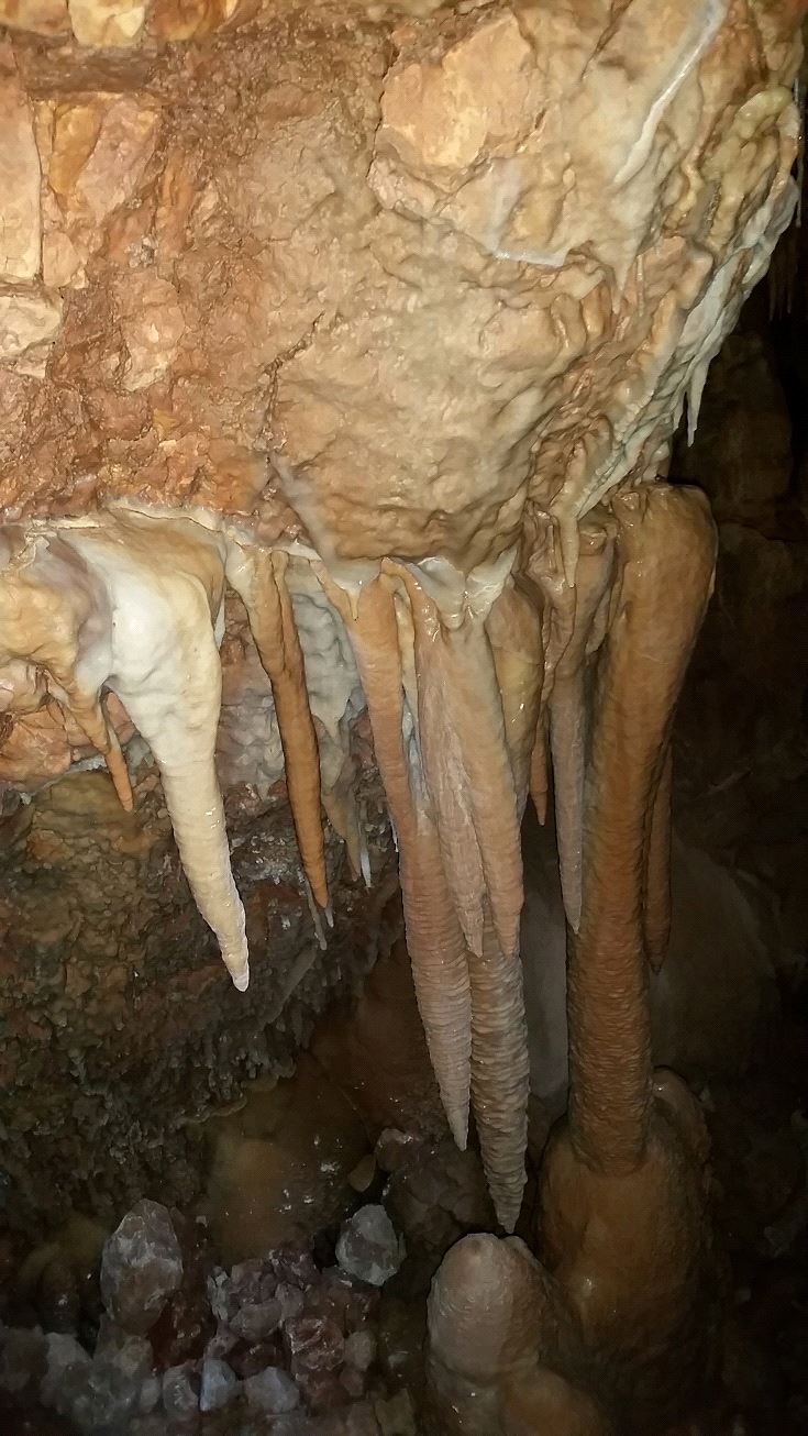 Rare stalactite, stalagmite cave discovered near Galilee (credit: SHAI KOREN/NPA)