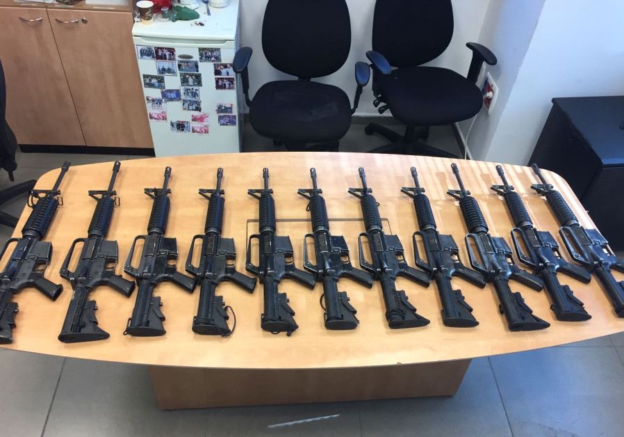 Retrieved weapons stolen from an IDF base in southern Israel (credit: ISRAEL POLICE)