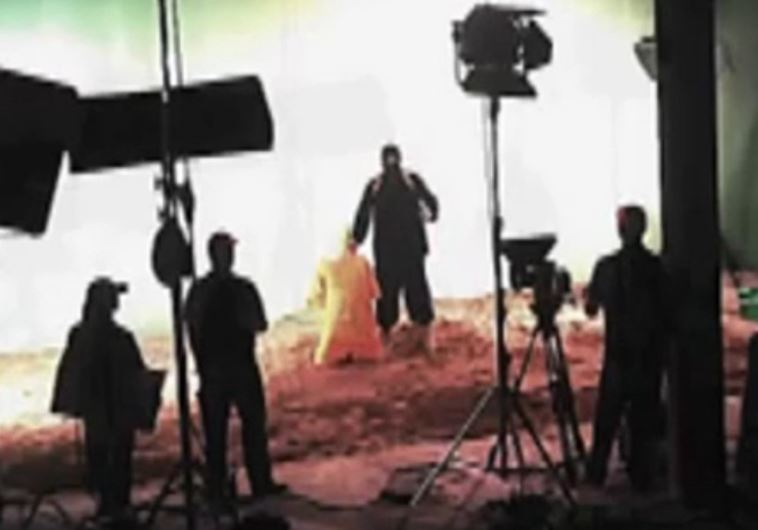 Alleged staged ISIS execution video uploaded by Cyberberkut group.