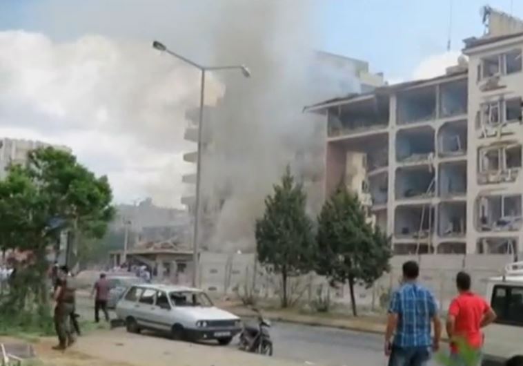 Car bomb hits police station in southeast Turkey, many wounded