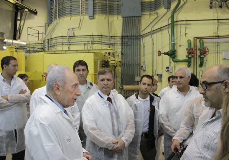 Peres at the Nuclear Research Facility