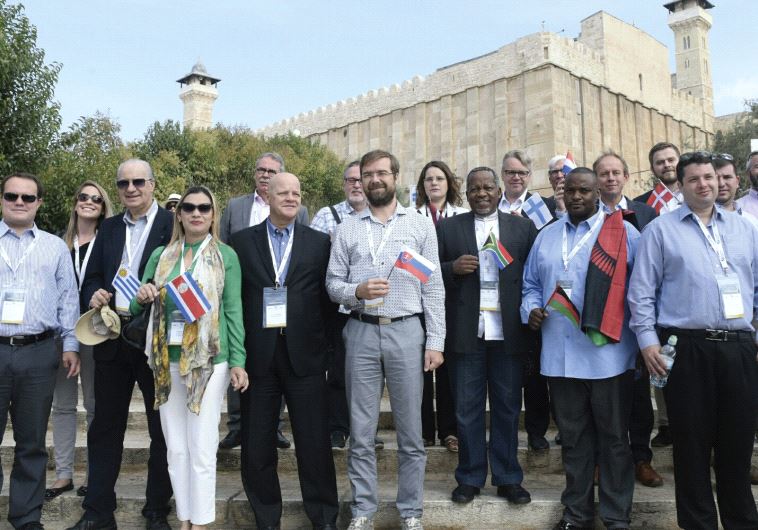 Foreign parliamentarians at the Cave of the Patriarchs