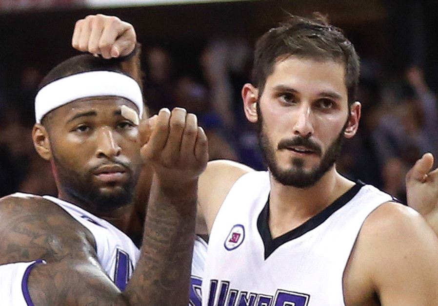 ISRAELI FORWARD Omri Casspi (right) was packaged with his All-Star teammate from the Sacramento Kings, DeMarcus Cousins (left), in a trade to the New Orleans Pelicans yesterday. The Pelicans will mark the fourth NBA club (with two Sacramento stops) for the 28-year-old Casspi in his eight years in th