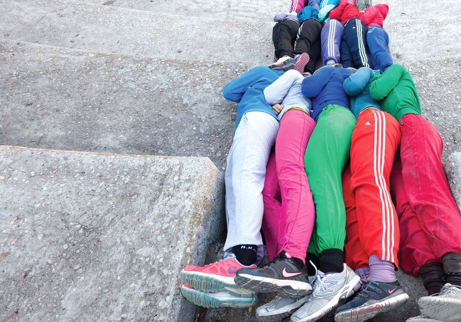 Bodies in Urban Spaces, Athens