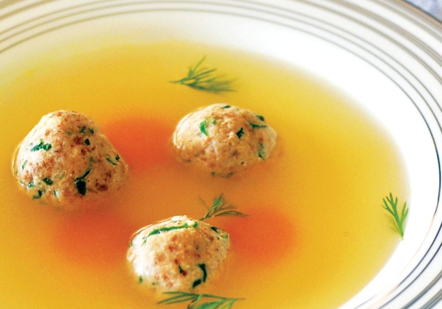 Chicken soup with matza balls
