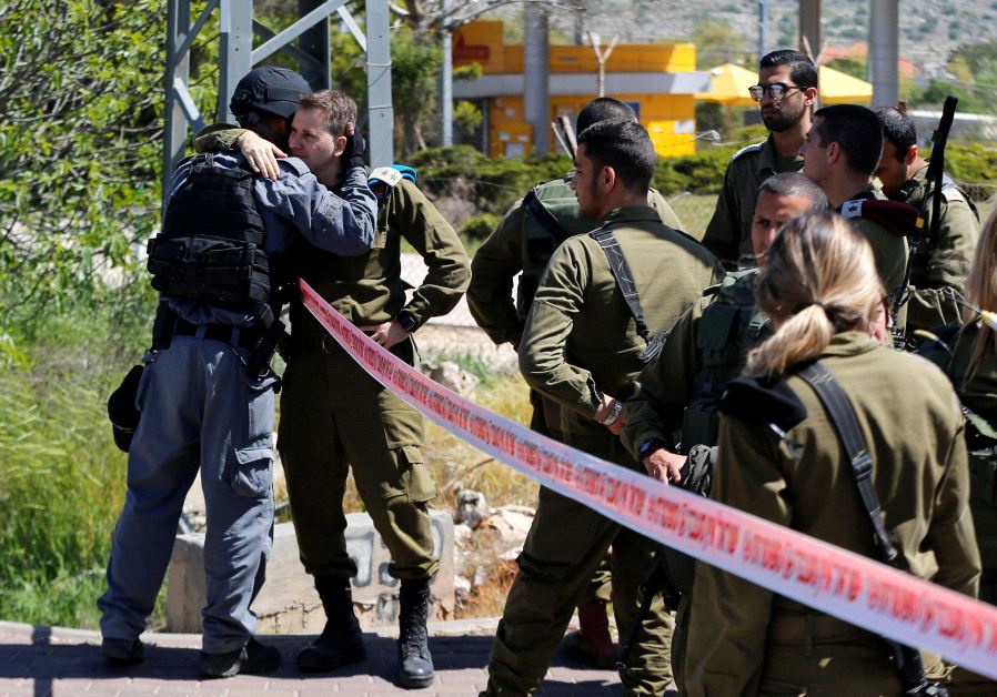 Scene of ramming attack in Ofra Junction, April 6 2017